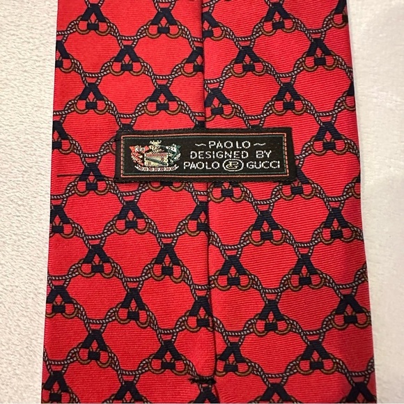 Vintage Paolo Gucci Red Chains Ropes Knots Pattern 100% Silk Neck Tie